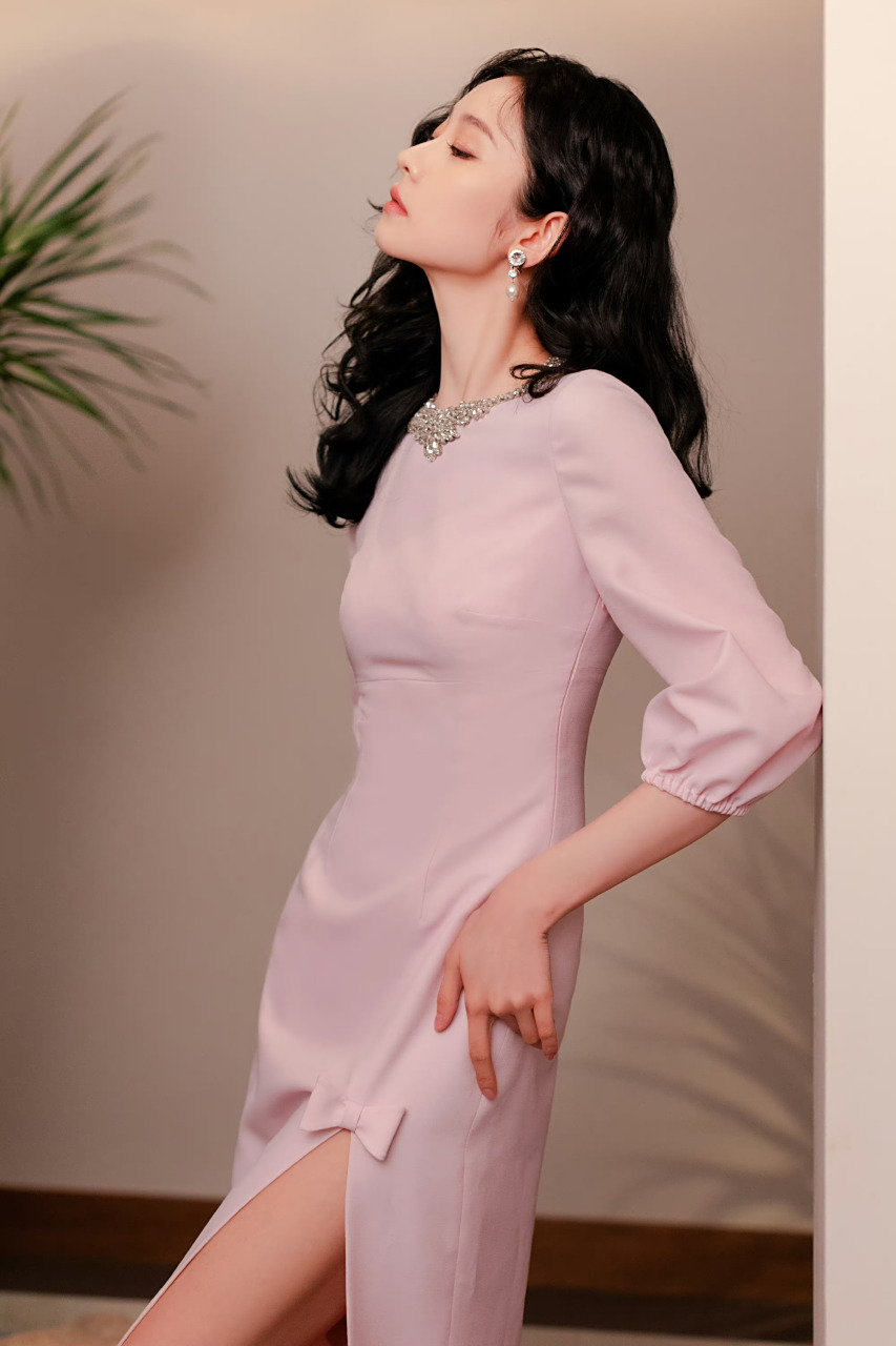 张艺凡  美jio大长腿