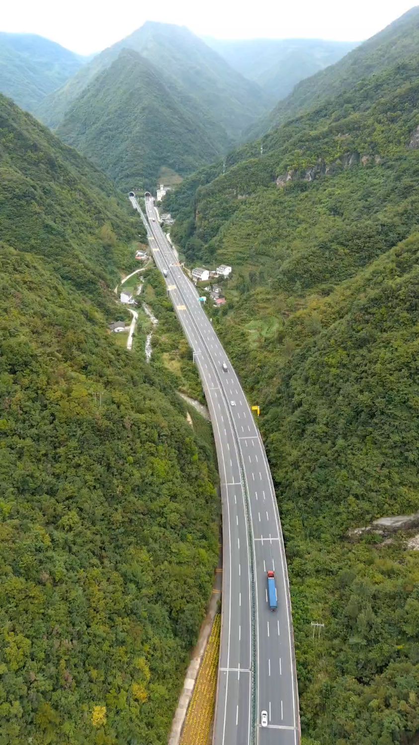 西康高速公路图片