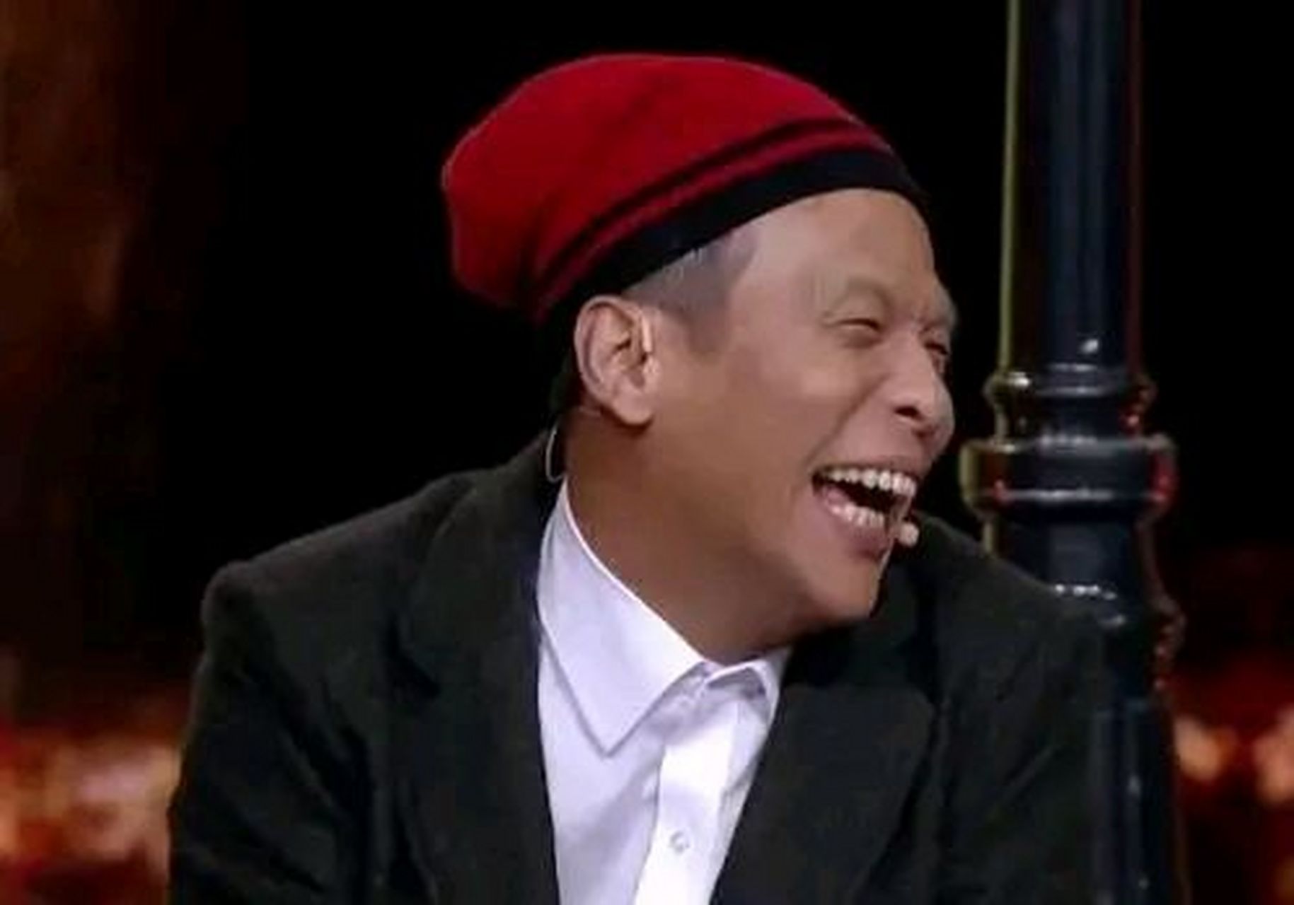 宋小宝火了之后跟赵本山提出了一个请求,他说:"师父