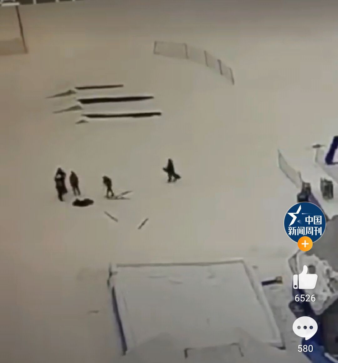 24岁小伙滑雪坠亡母亲发声