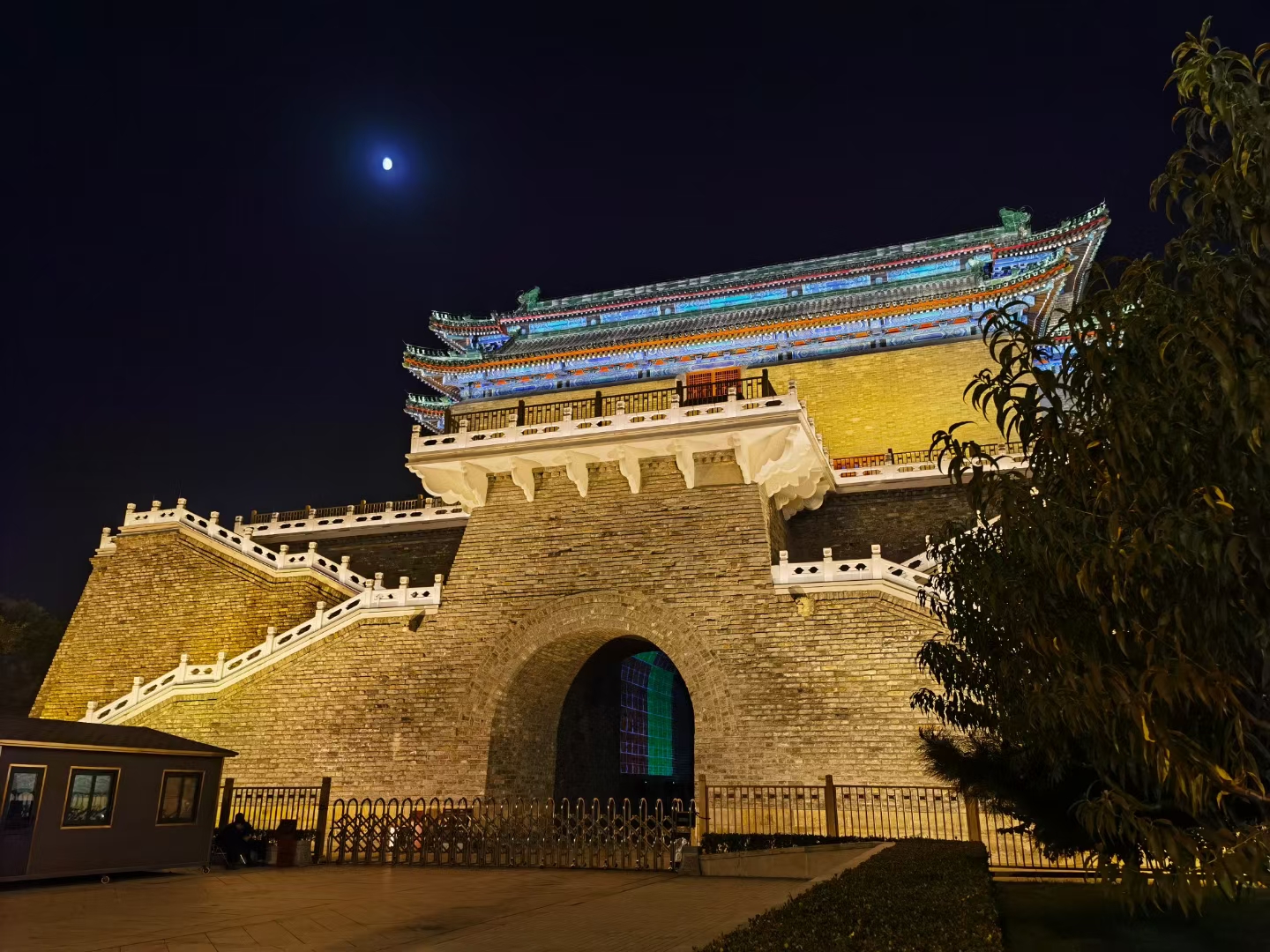 秋天风景# 京城夜景.终于有机会欣赏一下京城中轴线上的夜景