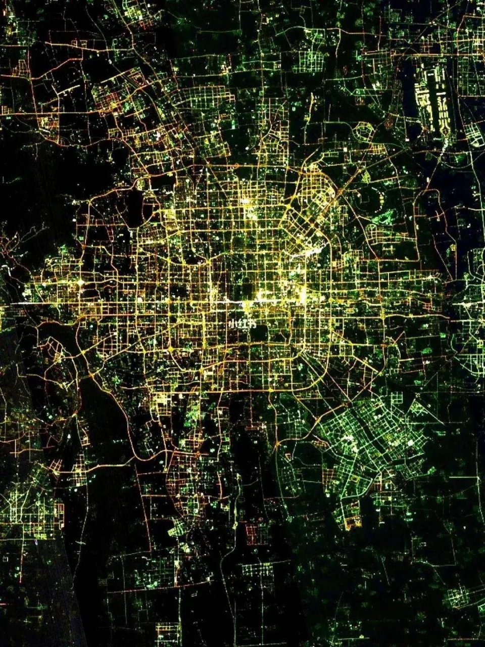 卫星夜晚灯光图,大家能猜出这是哪个城市吗?