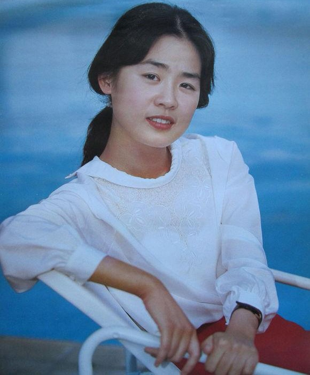 老许你要老婆吗?丛珊年轻时挺耐看的