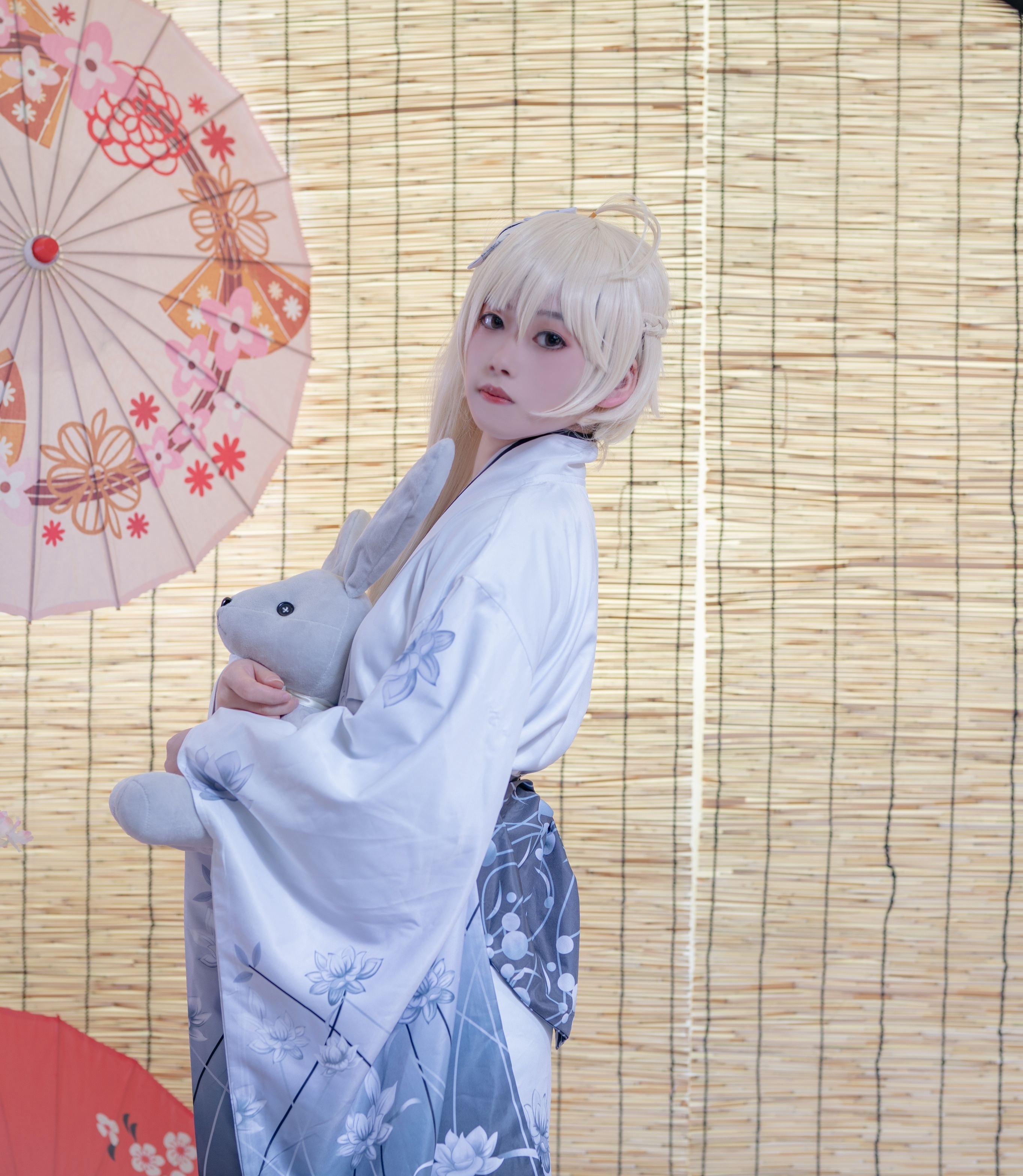 穹妹cos,浴衣配上"肉丝",香肩半露的她诱惑力直接拉满