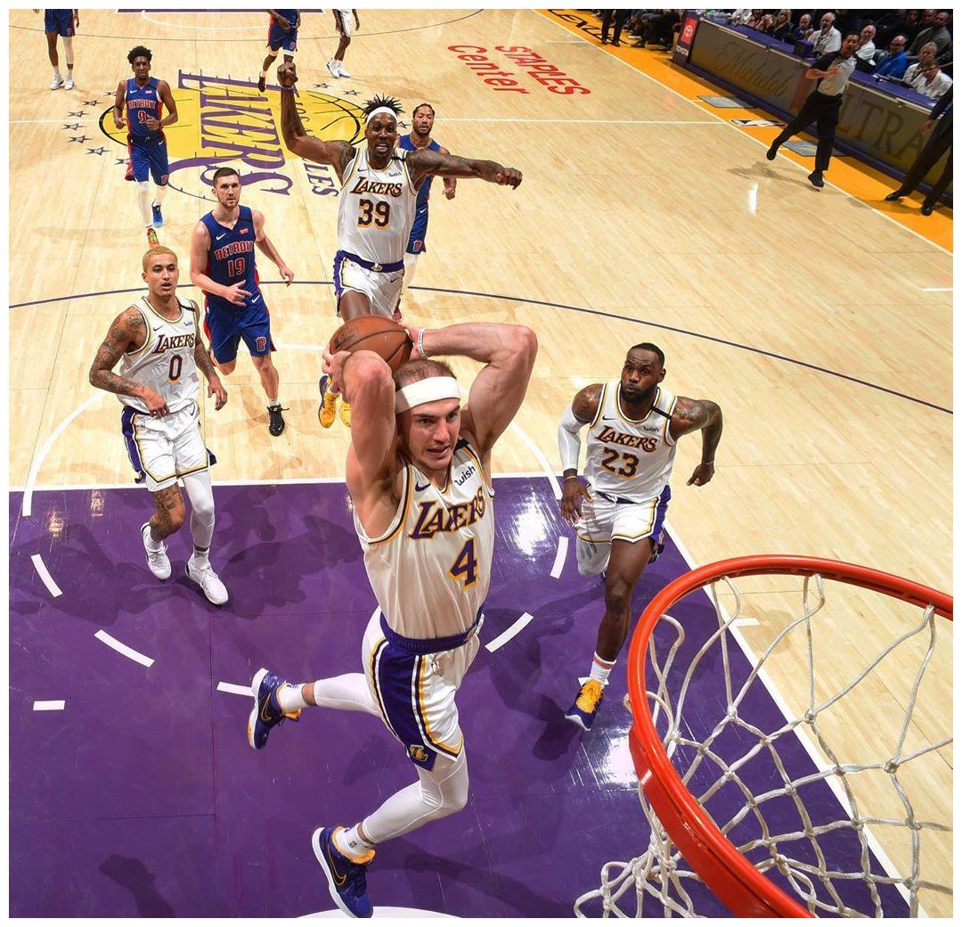 28 21 11,离开湖人后大爆发!太可惜,为了省钱丢掉一名冠军种子