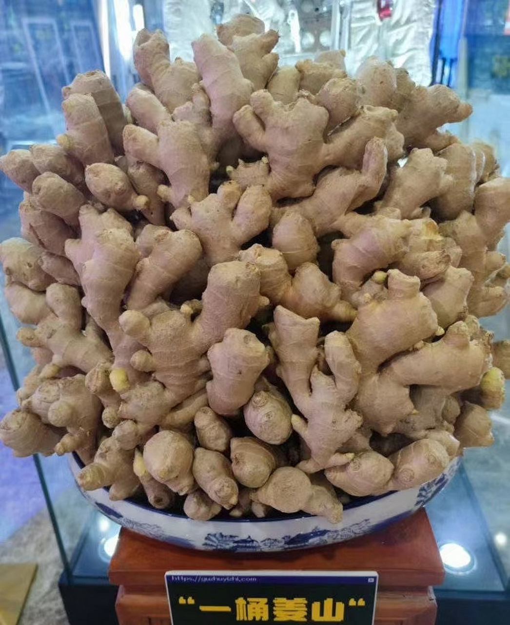 这可真是一统江山(一桶姜山)呀!