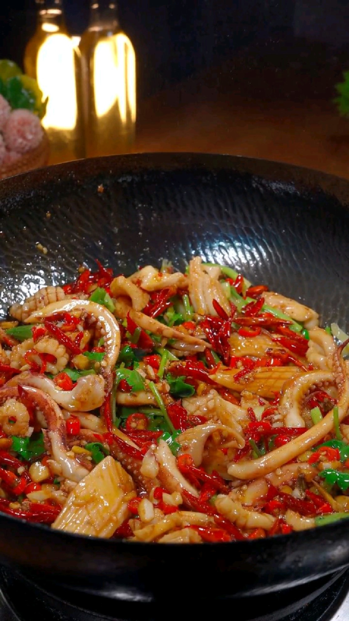 这道菜怎么都吃不腻孜然鱿鱼