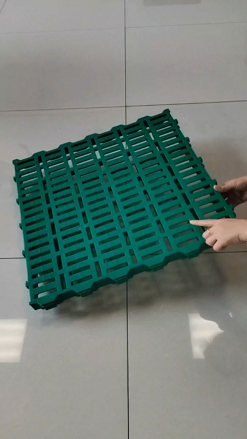 羊舍羊圈塑料羊床加厚塑料漏粪板羊用接粪板现-度小视