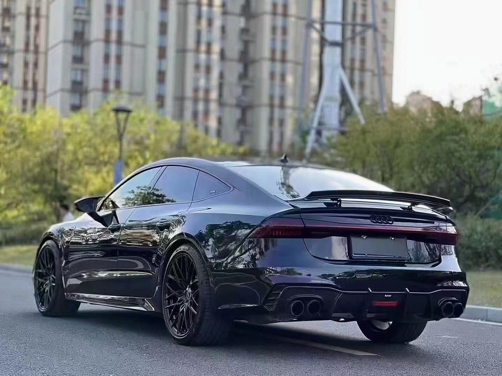 a7改装案例:rs包围,卡布尔后扰流,abt轮毂,xp膜,碳方向盘,碳内饰,rs