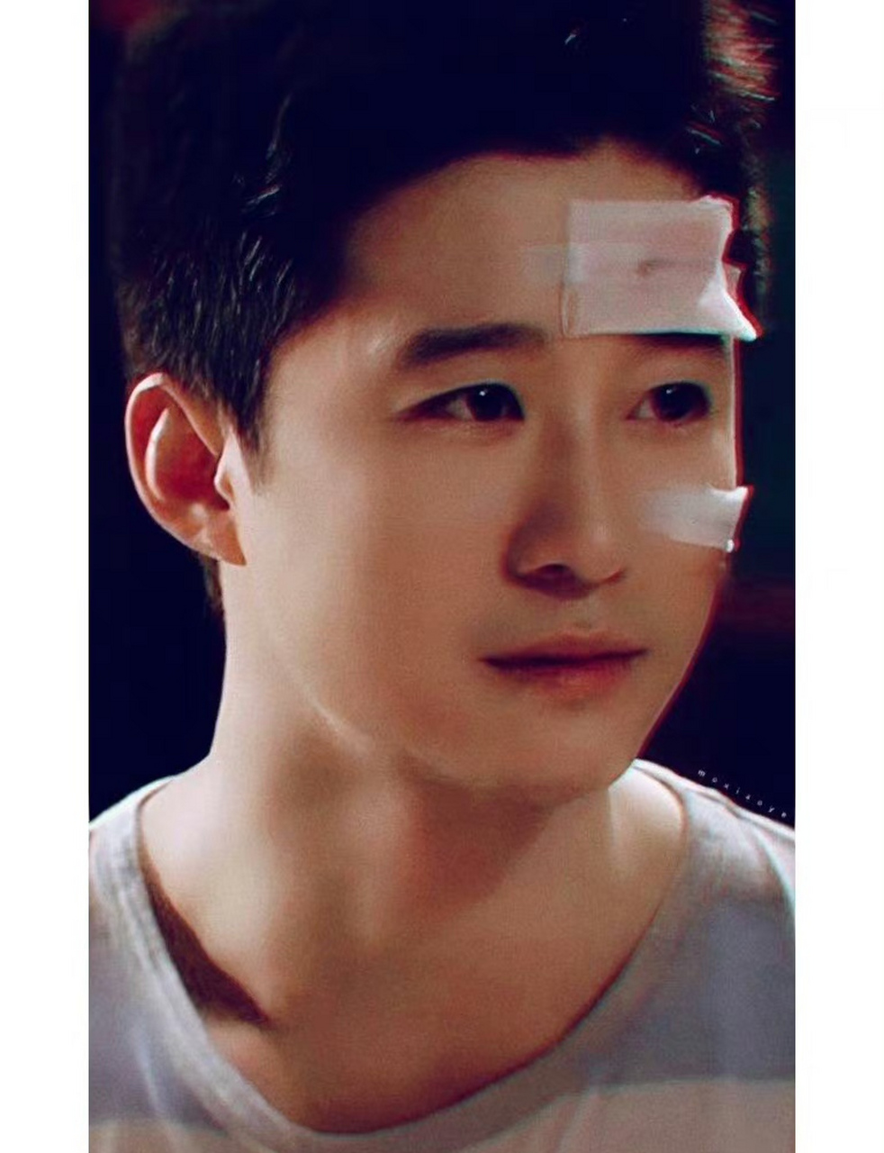 年轻的吴京又帅又奶,妥妥的小鲜肉啊,谢楠会答应他也是因为颜值吧[三