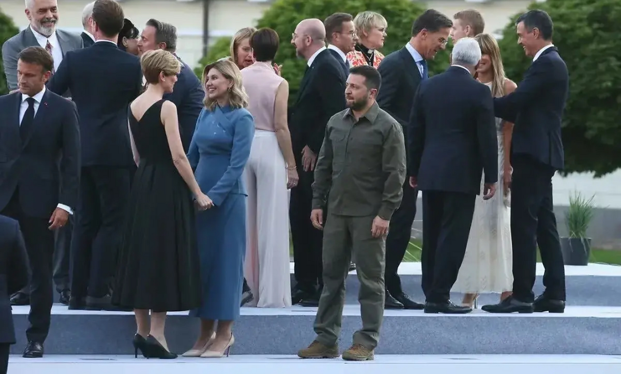 这两张图片是不是有些相似!