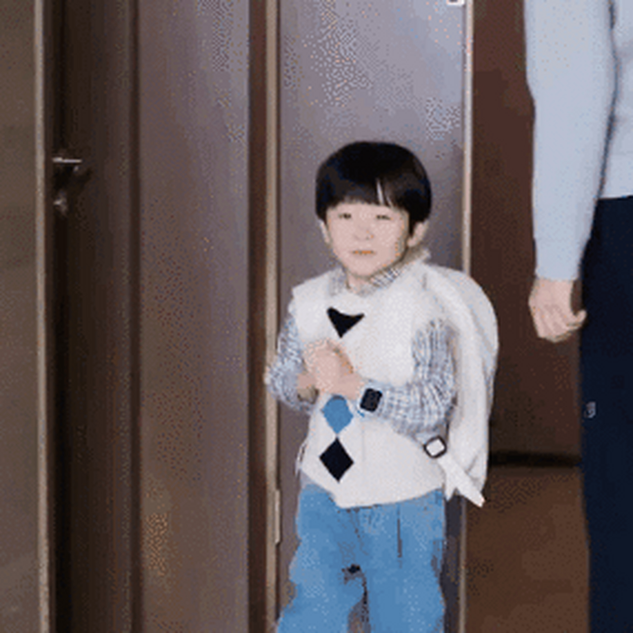 呜呜呜给大家看鹿呦呦的撒娇可爱日常,人类幼崽鹿呦呦为什么可以这么