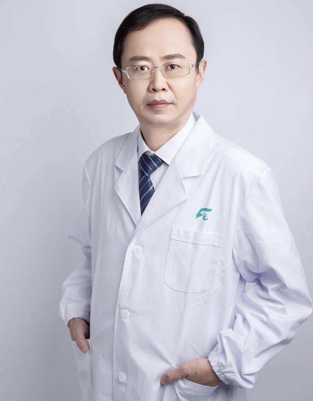 武汉儿童医院一知名医生被砍伤,现场惨不忍睹,事发原因非常荒诞