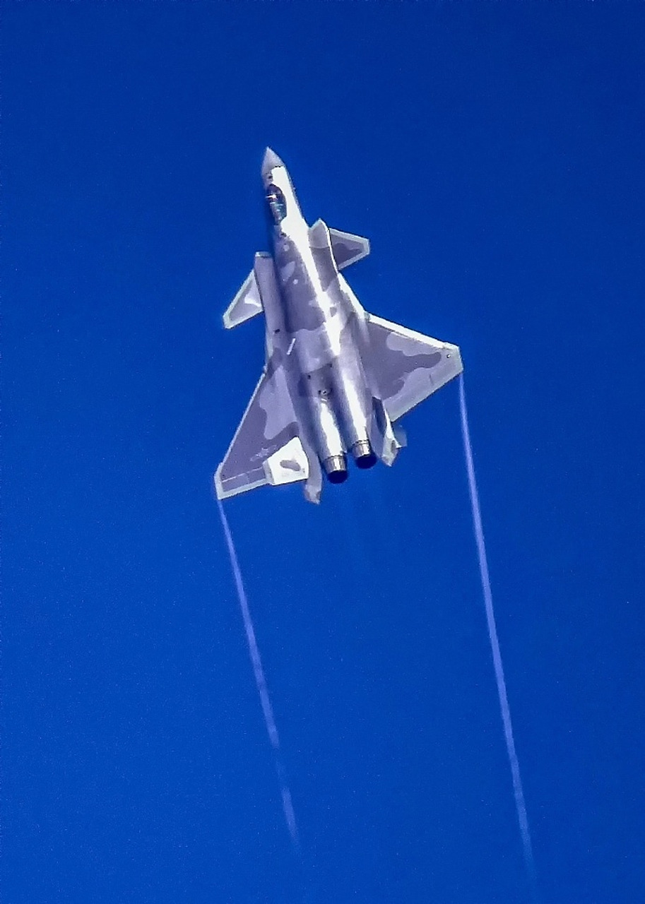 歼二十高清猛图壁纸! #手机壁纸# #歼20# #高清