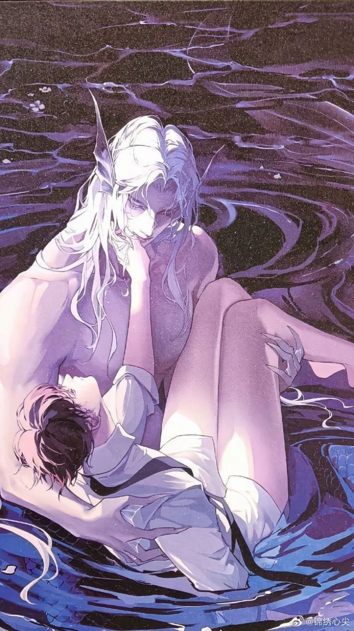 #德萨罗人鱼# 我爱你,阿加雷斯."我低低地呢喃道,声音被风流抹得模糊