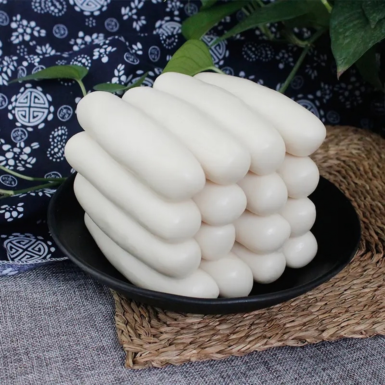 前几天跟风在直播间买的宁波慈城年糕终于到货了,看