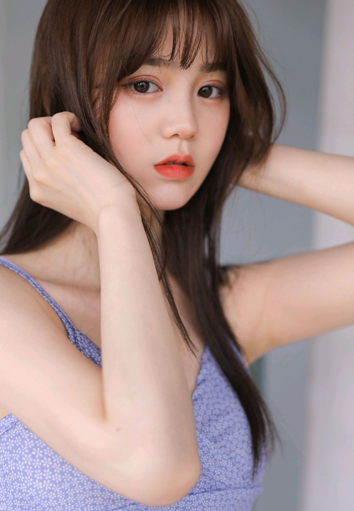 长发甜美的女孩,大眼清纯