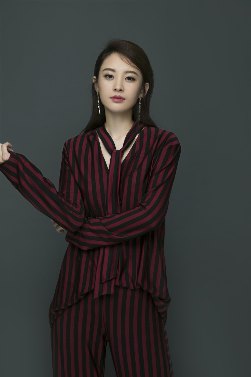 郝好,1988年6月18日出生于山东省青岛市,中国内地女演员,毕业于北京