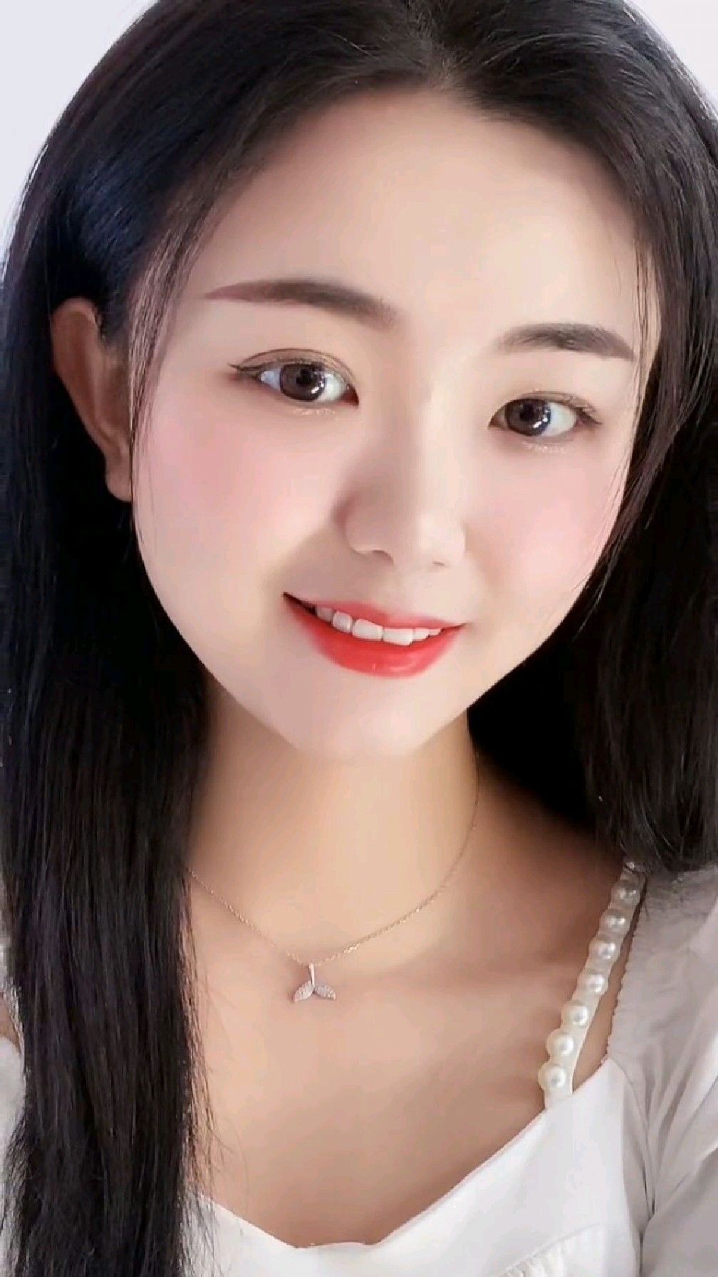 好精致的美人,一脸旺夫相!