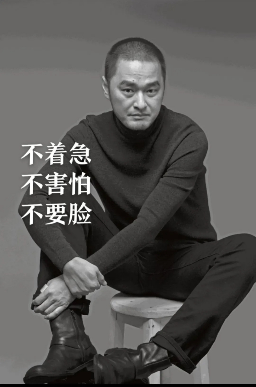 "  乔布斯解释道:不,聪明人更关注自己的成长,时刻保持开放的心态,而