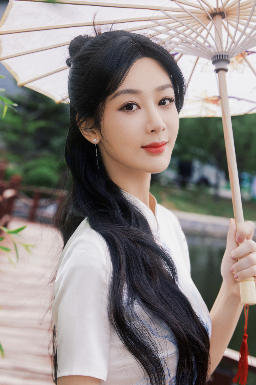 杨紫好适合旗袍温婉风啊,民国大小姐戏安排#杨紫