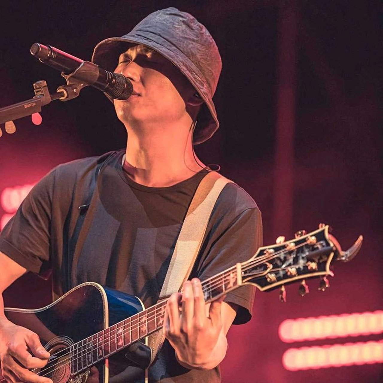 现在全网没有了b哥(李志)的消息,年轻一点的朋友大多也不知道他是谁?