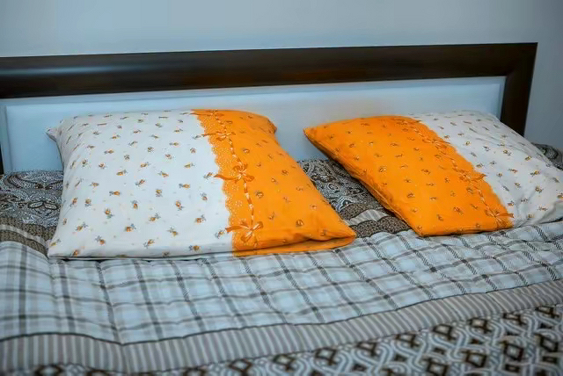 大姐来我家住了一礼拜,走后,我看到枕头下的东西,瞬间泪流满面!