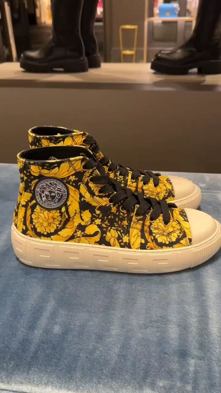 范思哲男士高帮鞋,精致奢华又百搭