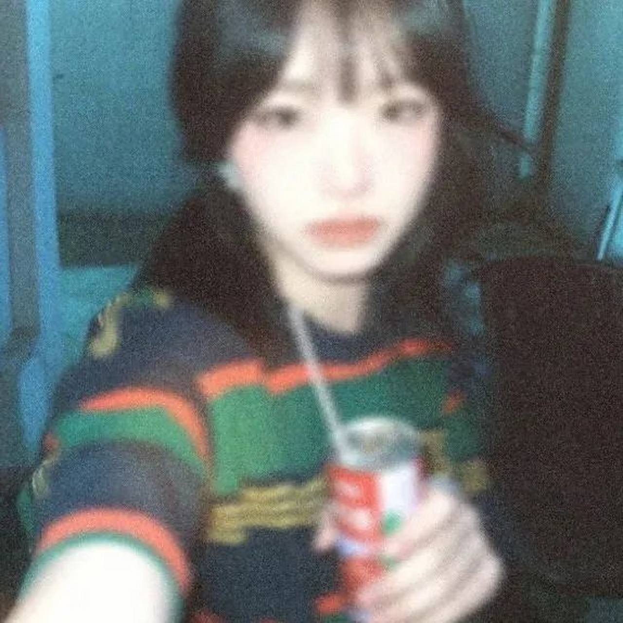 氛围感模糊女生头像#养眼美女