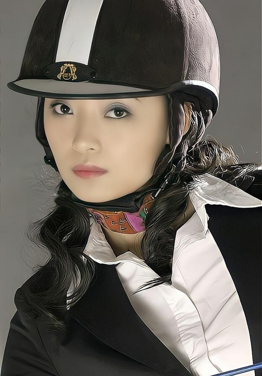 梁林琳,一个实力派演员,把《亮剑》里的秀芹演的活灵活现.