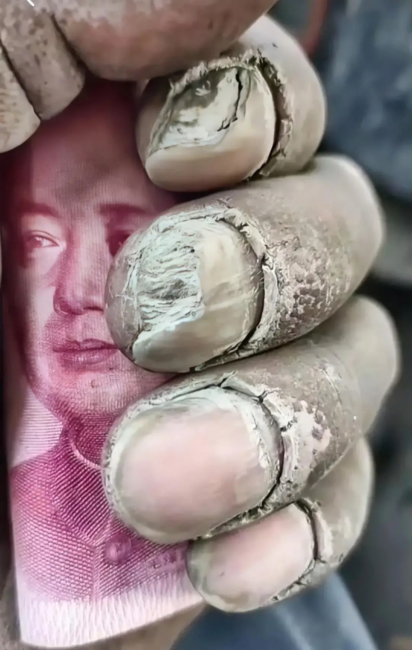 难以想象,这是一个农民工的手!