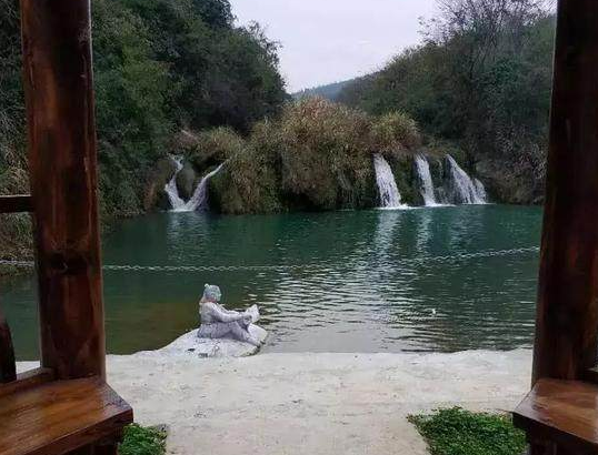 耒阳的丛苞公园,到了这个季节,人们都说是"小九寨沟"