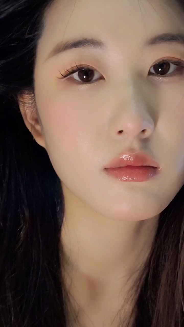 小姐姐脸部饱满,很旺夫