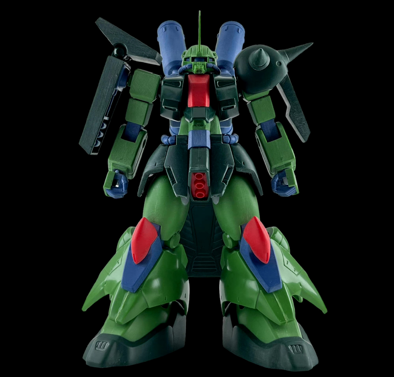 模型欣赏:机动战士高达 扎古iii 改,by 雪丸.#动漫# #模型# #高达