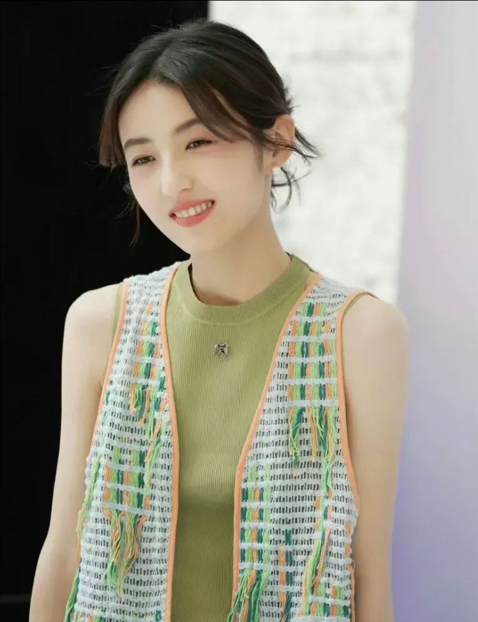 同样都是零零后童星,张子枫和赵今麦演技对比,到底谁更胜一筹?