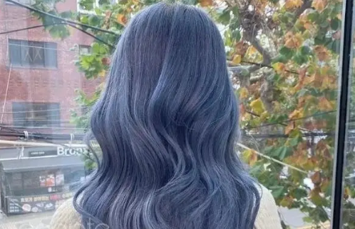 染蓝色需要漂头发吗