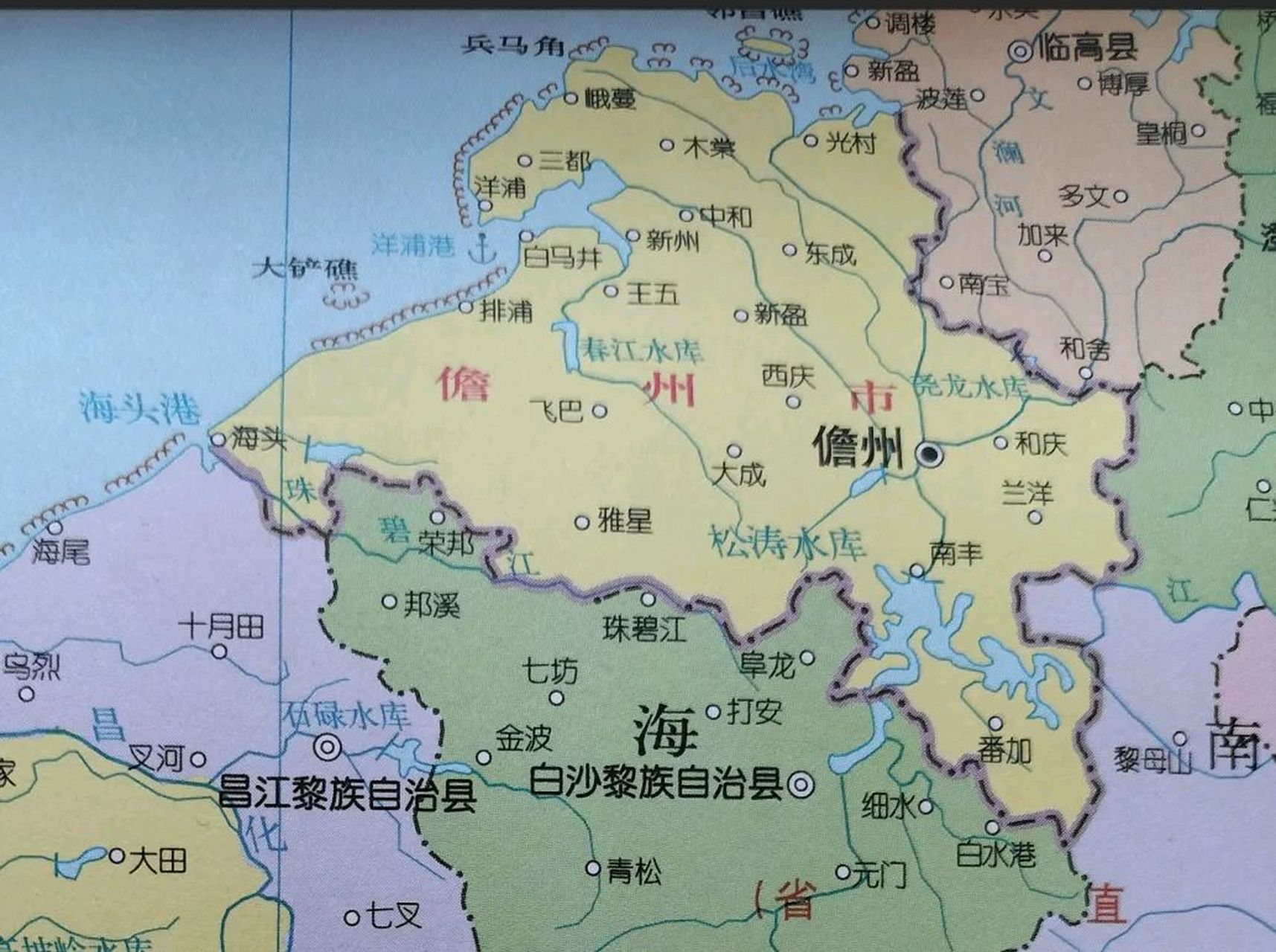 儋州市面积3400平方公里.深圳市面积2007平方公里.