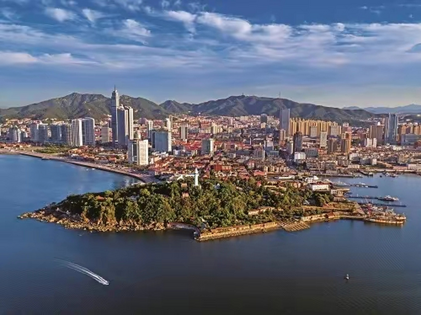 烟台一直是中国工业发展比较好的城市,烟台也是在中国北方非常有实力