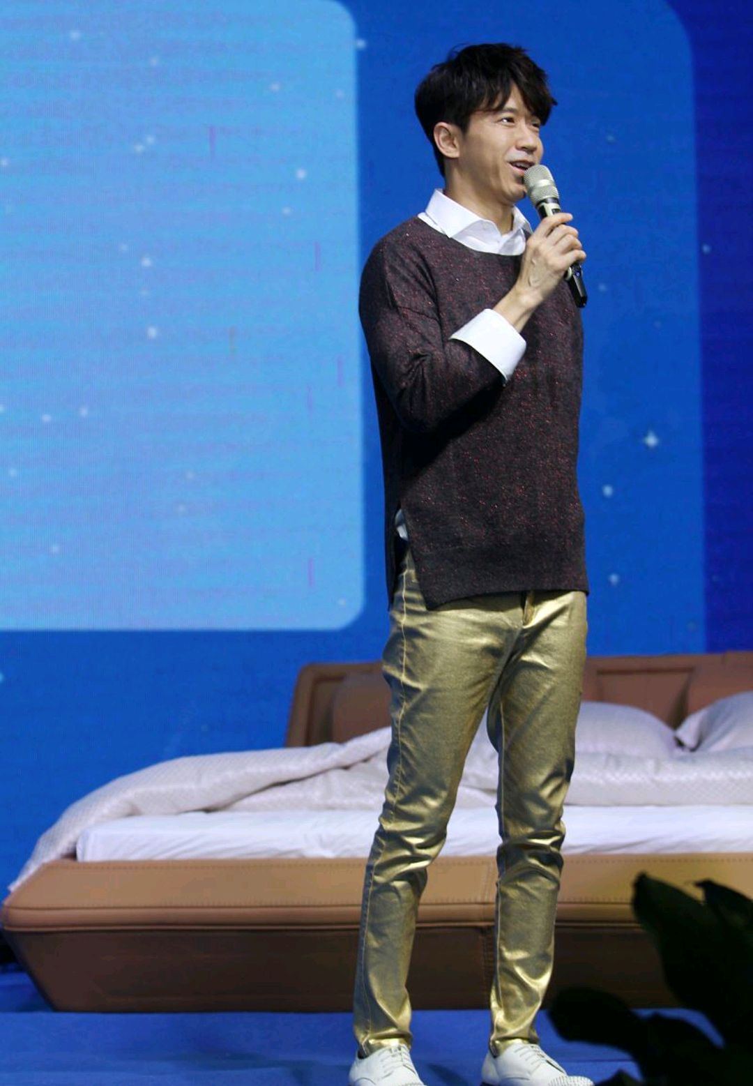 男歌星王光良的个人简介