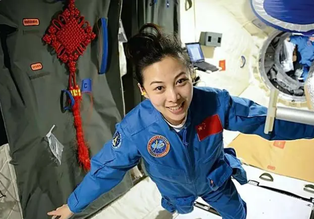 太空回来女人为什么不能生育 女航天员刘洋亲身经历粉碎这个谣言！