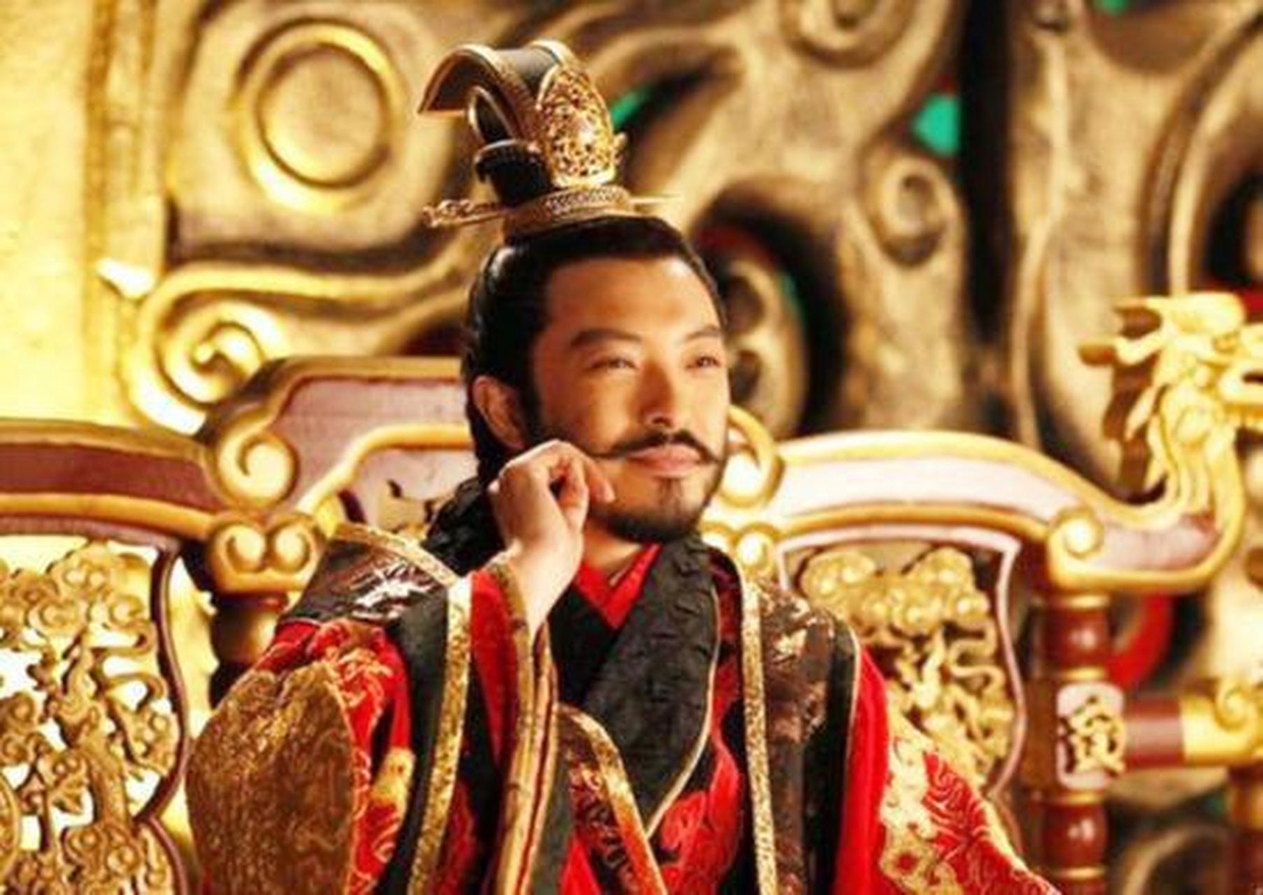 在他父亲隋文帝杨坚卧病之际,当时作为太子的杨广看到父亲的宠妃谢