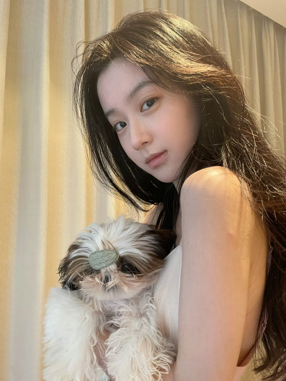 包上恩可爱小美女