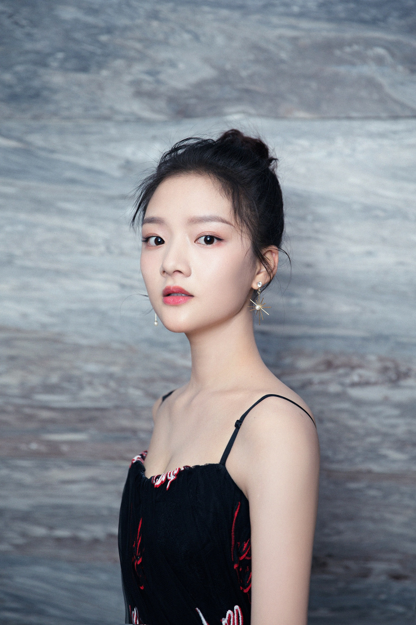 1,#肖战警告肖战工作室# 2,真实爆料,娱乐圈女艺