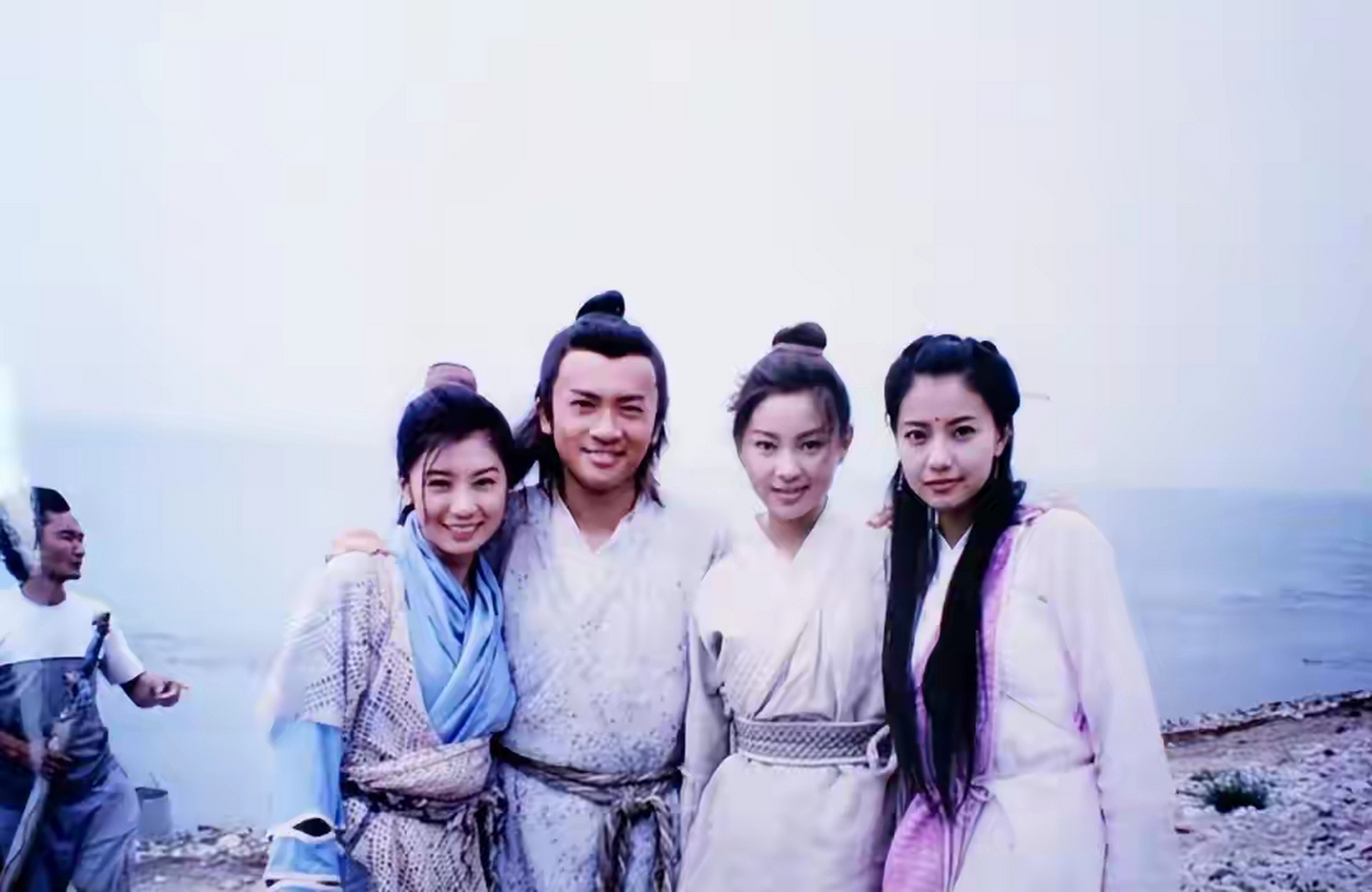 相差5岁却看不出年龄差距 苏有朋贾静雯高圆圆《倚天屠龙记》#导读:"