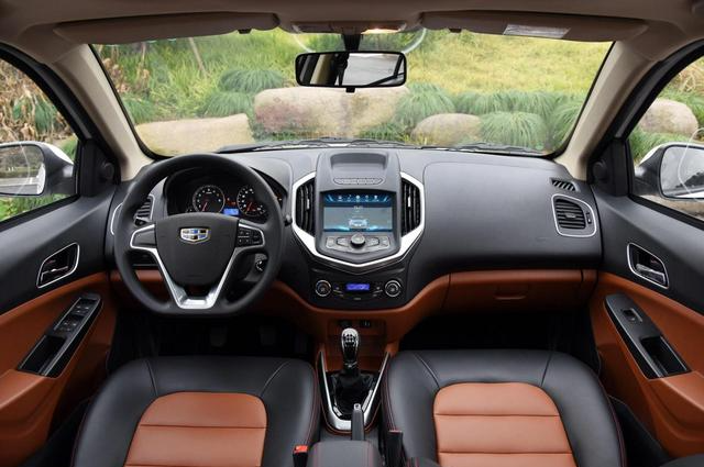 谁看了谁买,销量过百万,低油耗1公里3毛,吉利金刚"起飞"