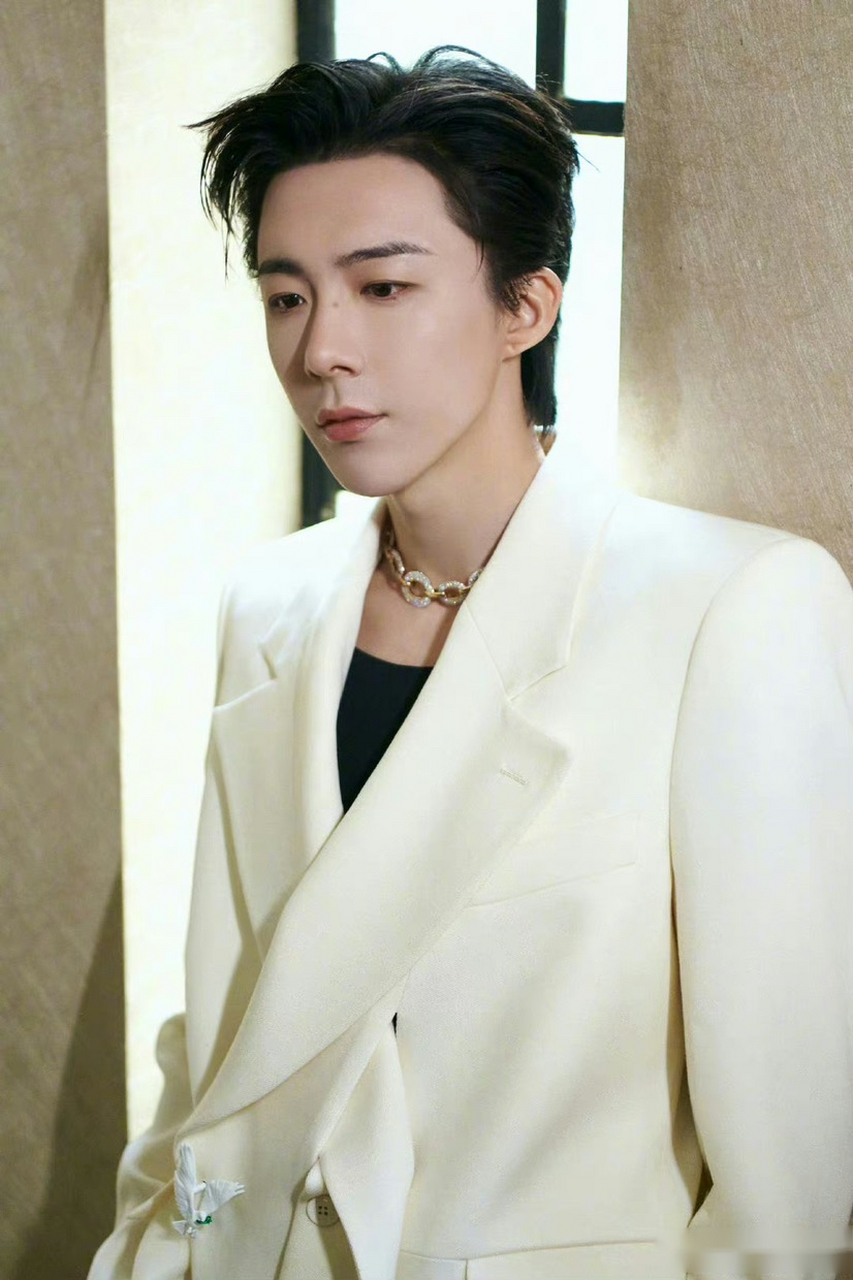 刘宇宁还改过年龄?有网友说刘宇宁其实是84年的#刘宇宁