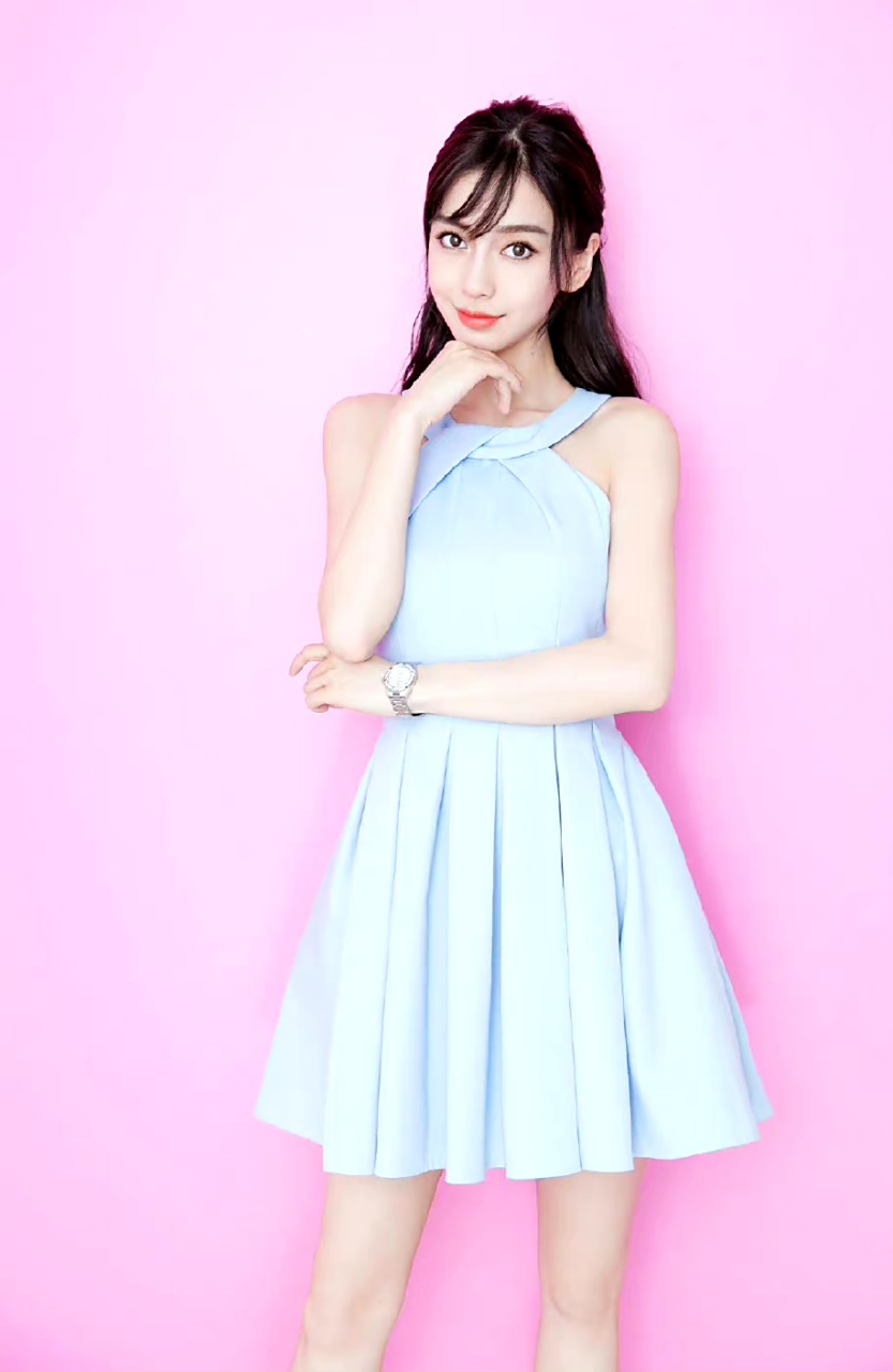 杨颖蓝色裙子好靓啊