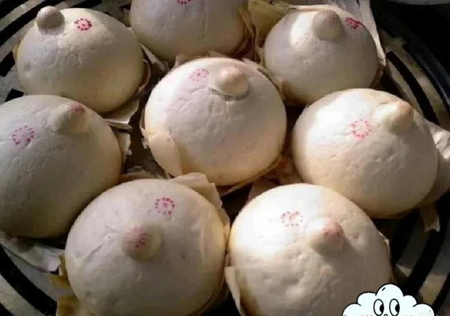 是馒头,还是寿桃?第一口不知道咬哪里!#搞笑