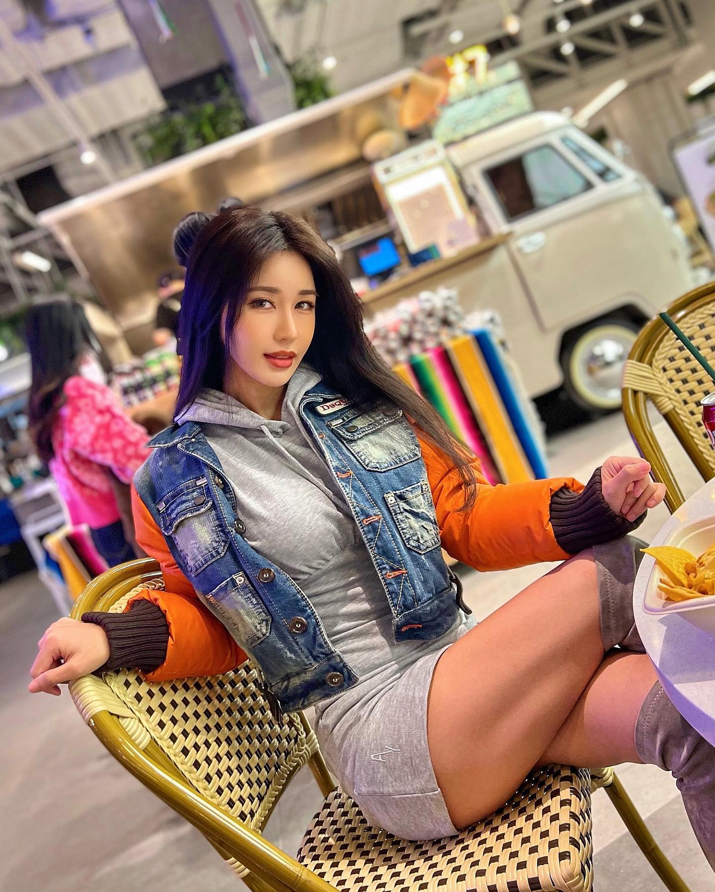 美女图集:韩国dj女神siena(朴诗贤),成熟美艳,身材傲人