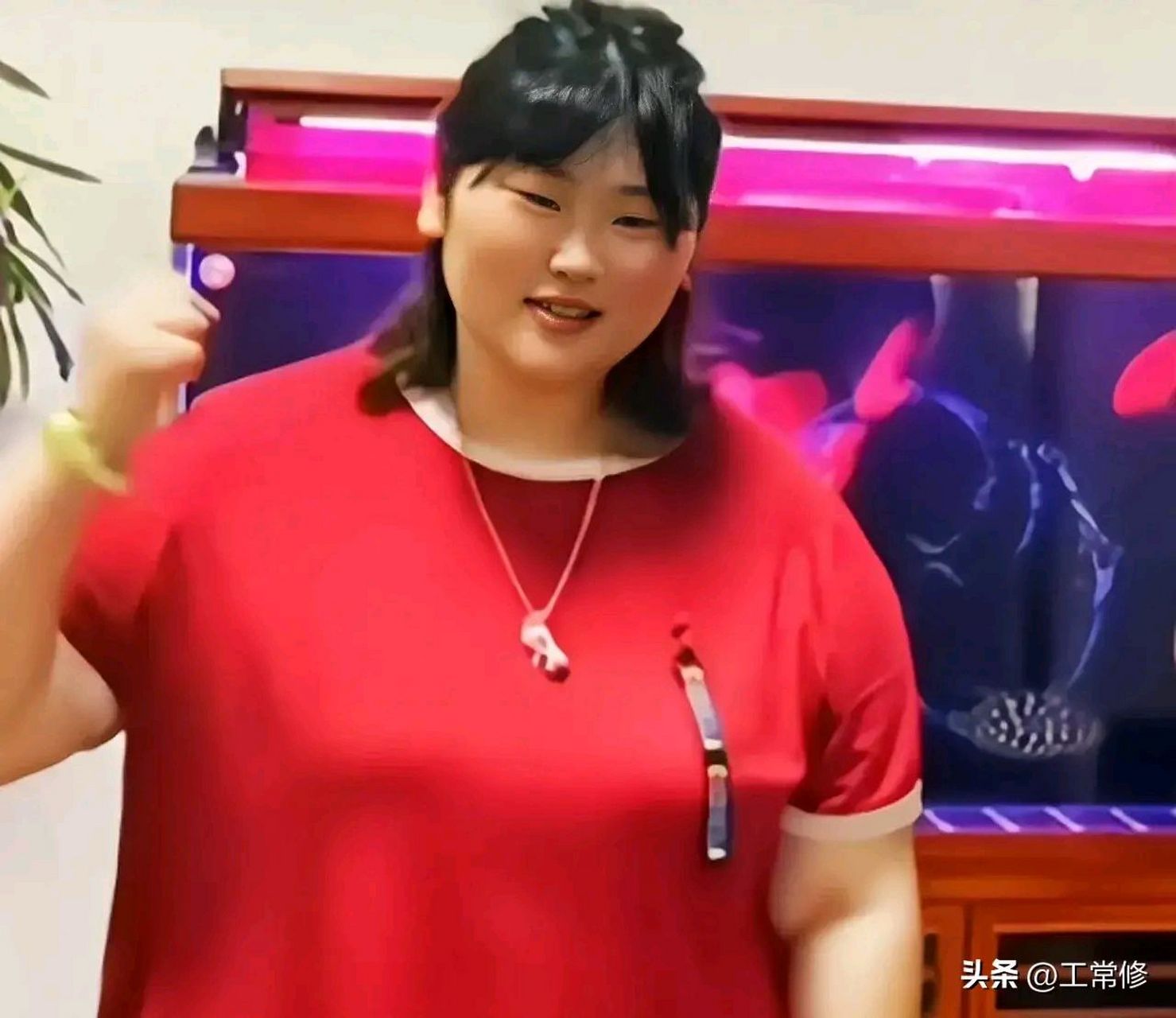 朱之文女儿朱雪梅,年龄最小,只有24岁,个子高,身材魁梧,贤惠顾家 